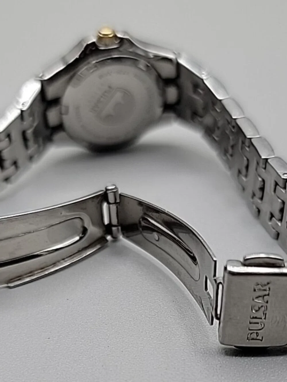 Pulsar Ladies Watch Quartz Swarovski Crystal Bezel 7